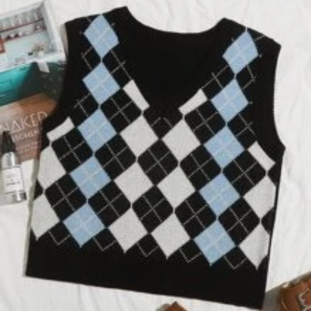 Y2K sweater vest